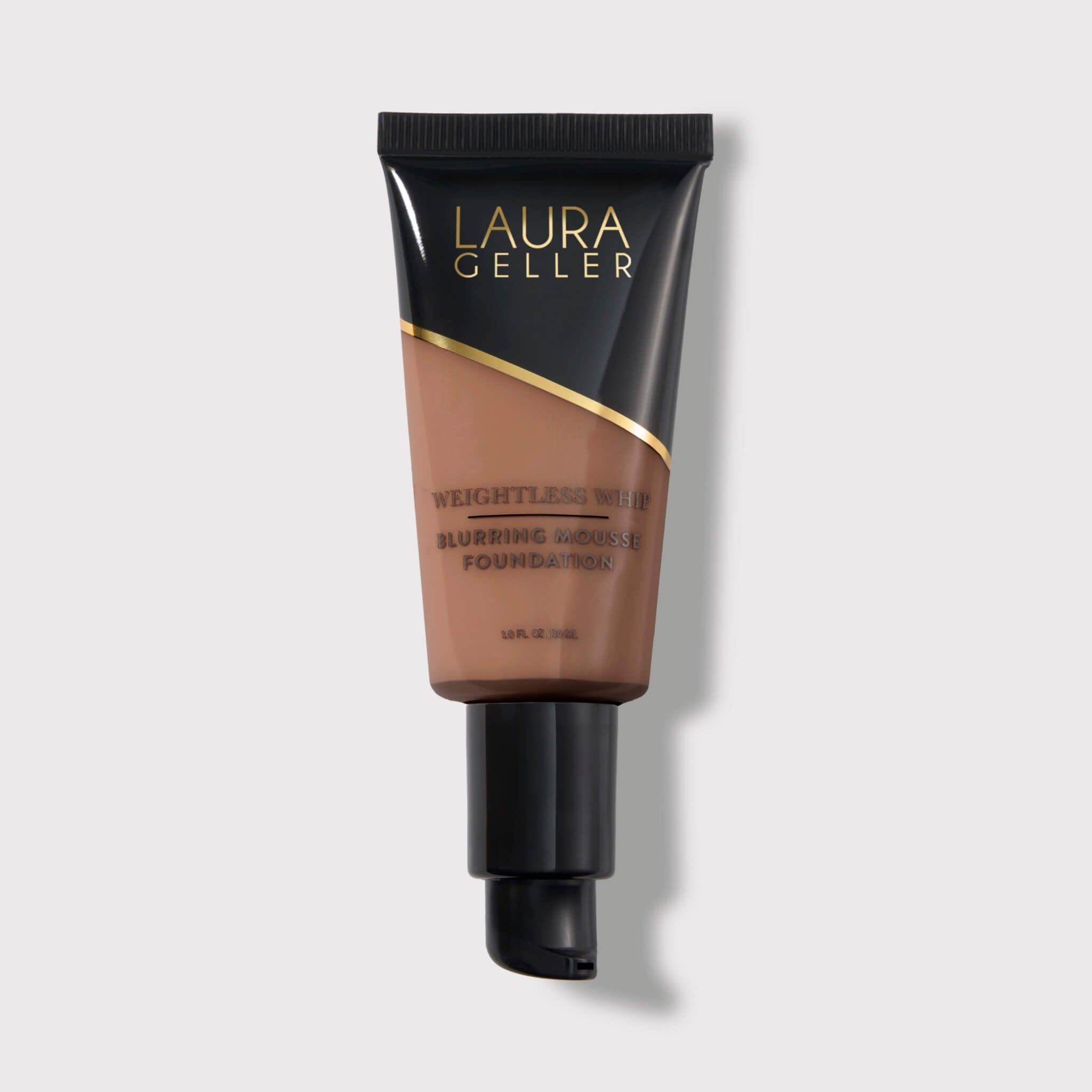 Weightless Whip Blurring Mousse Foundation