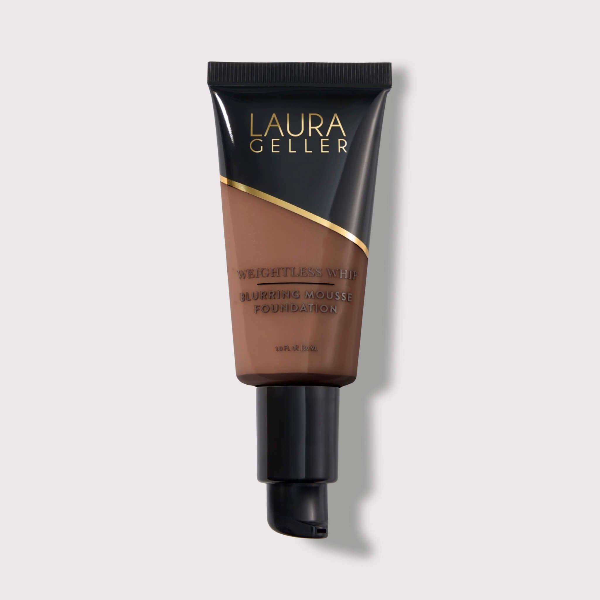 Weightless Whip Blurring Mousse Foundation